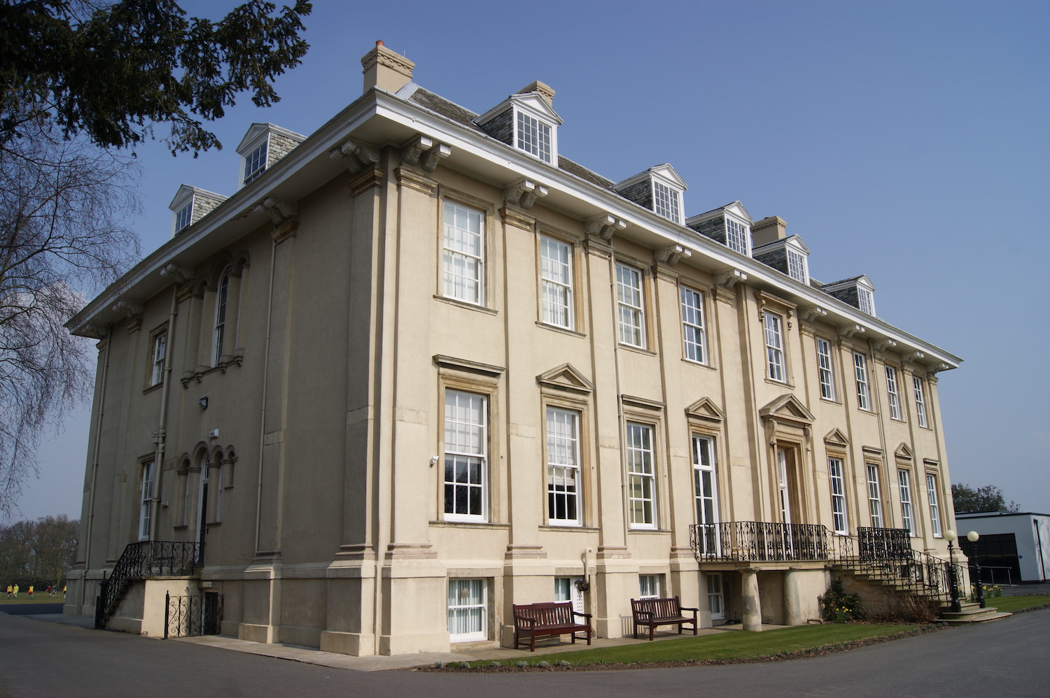 colwick hall building